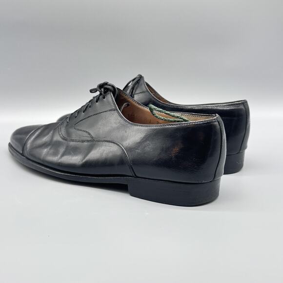 Classic Black Men's Dress Shoes - Picture 5 of 13